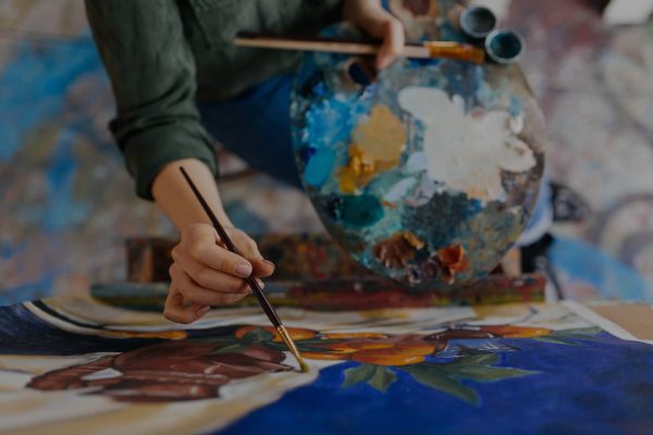 الرسم بإستخدام الرصاص والفحم